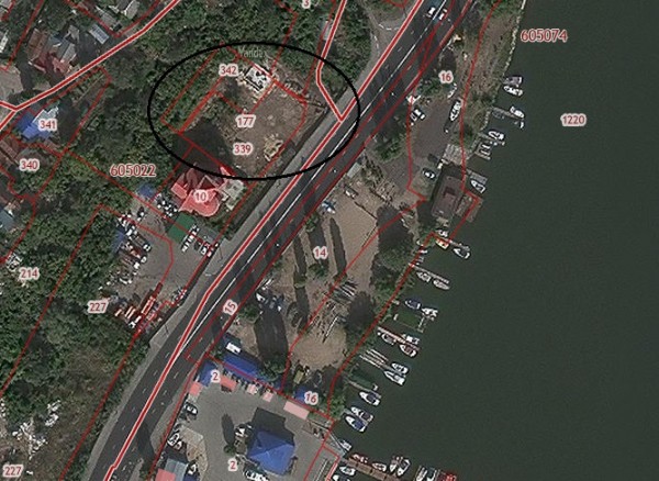 Рядом с набережной Массалитинова построят коттедж в 695 &laquo;квадратов&raquo;. Владелец участка может быть связан с хозяином &laquo;Русского Аппетита&raquo;