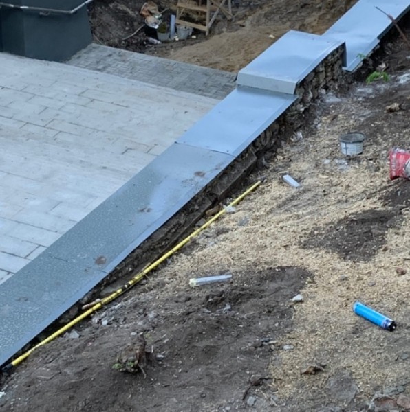 &laquo;Если приёмка, действительно, будет на совесть, то перекладывать придётся почти всю плитку&raquo;. Воронежцы раскритиковали ремонт площади Победы