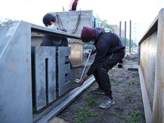 В Воронеже завершаются работы по установке указателя &laquo;Песчаный лог&raquo;