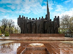 Вадим Кстенин: &laquo;Воронеж отпразднует День Победы масштабно и торжественно, когда это станет возможно&raquo;