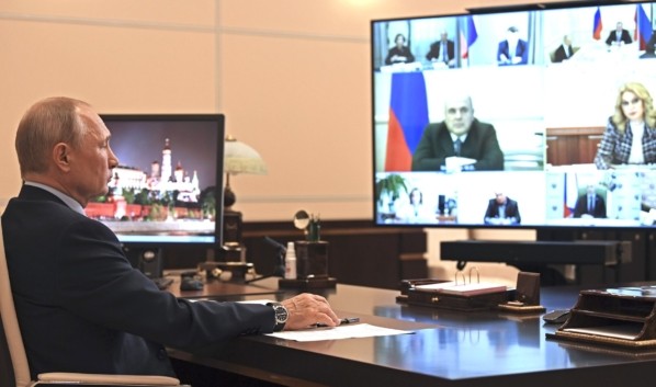 Путин предупредил о возможности второй волны эпидемии COVID-19 осенью