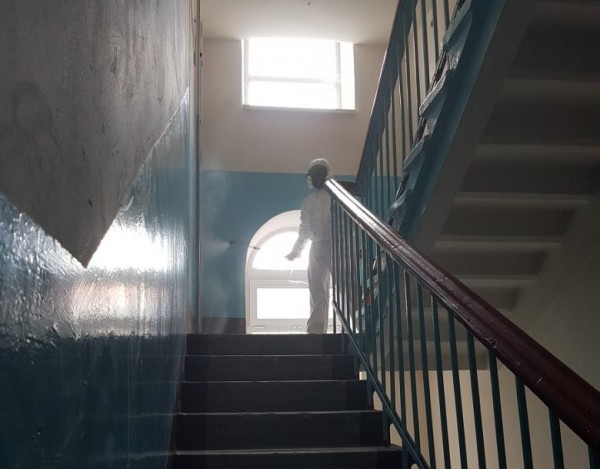 Воронежские УК потратили на дезинфекцию подъездов от коронавируса почти 14 тонн специальных средств