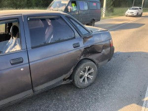 Воронежец на &laquo;десятке&raquo; сбил байкера с пассажиром