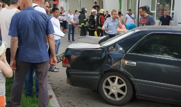 МВД сообщило подробности ДТП, где участковый в Воронеже сбил на тротуаре трех человек