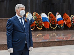 Вечный огонь вернулся на обновленную площадь Победы