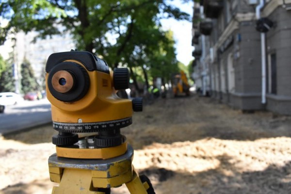 Масштабный ремонт тротуаров в Ленинском районе: где появится новая плитка