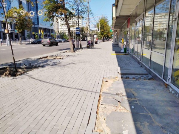 На ремонт тротуаров на Кирова потратили 4,1 млн. рублей. Что получилось, а что нет