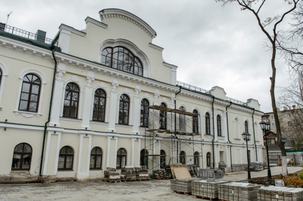 Реставрация поликлиники для раковых больных отложена на неопределенный срок &mdash; фасад здания не угодил правительству