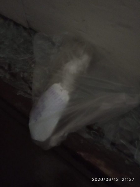 Появились фото гранаты и записки из квартиры жительницы Воронежа, выступающей за снос известного ресторана &laquo;Восток&raquo;