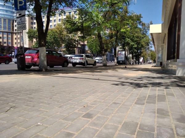 На ремонт тротуаров на Кирова потратили 4,1 млн. рублей. Что получилось, а что нет