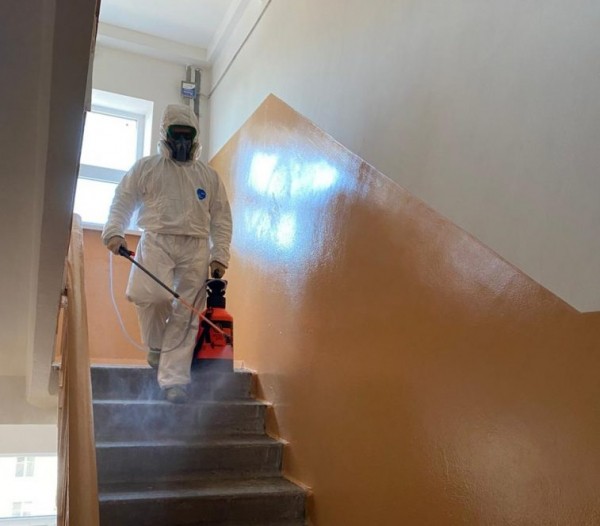 Воронежские УК потратили на дезинфекцию подъездов от коронавируса почти 14 тонн специальных средств