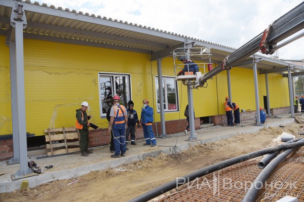 &laquo;По последнему слову техники&raquo;. В Воронеже открылась быстровозводимая больница с дельфином-топиаром