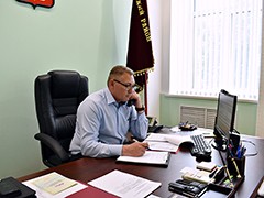 В районах города проходят приемы граждан