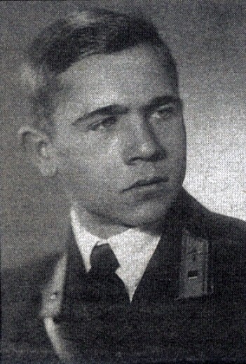 Под Воронежем захоронили останки погибшего в годы войны лётчика