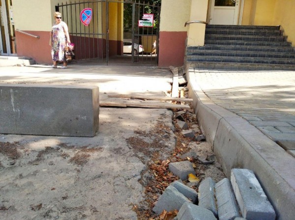 На ремонт тротуаров на Кирова потратили 4,1 млн. рублей. Что получилось, а что нет