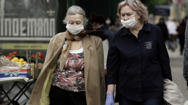 Работающим пенсионерам продлили больничные до окончания режима самоизоляции в регионе