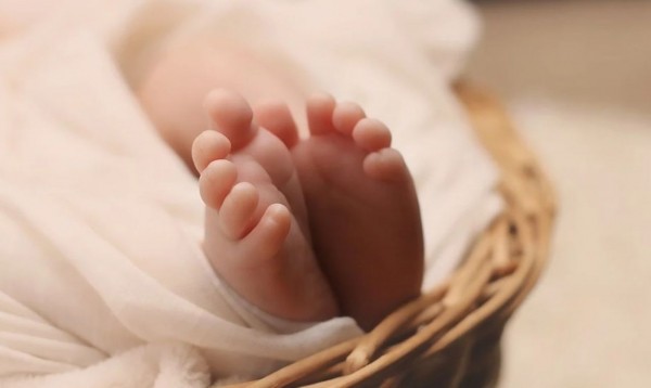 Младенца подбросили в подъезд многоэтажки в Воронеже
