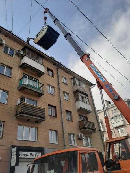 Воронежские управляющие компании вычистили из подвалов и чердаков многоэтажек 600 кубометров хлама