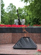 Вечный огонь вернулся на обновленную площадь Победы