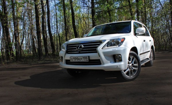 Под Воронежем &laquo;Лексус&raquo; не пропустил &laquo;Ладу Гранту&raquo;: пострадала пенсионерка
