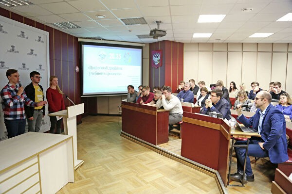 Яблоки и роботы-штукатуры: как работает акселератор стартапов в Воронеже