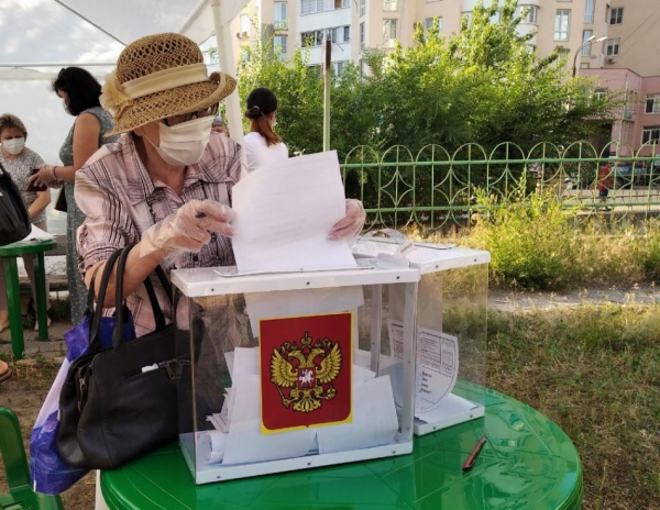 Как жители Ленинского района решают судьбу Конституции в разгар коронавируса Как жители Ленинского района решают судьбу Конституции в разгар коронавируса