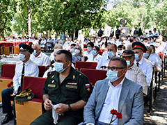 В Ленинском районе поздравили медицинских работников