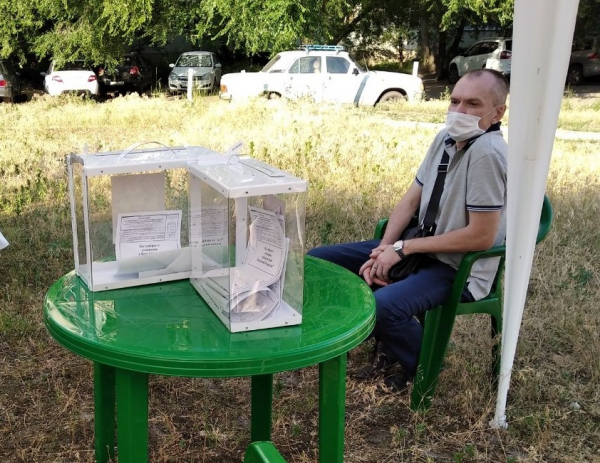 Как жители Ленинского района решают судьбу Конституции в разгар коронавируса Как жители Ленинского района решают судьбу Конституции в разгар коронавируса