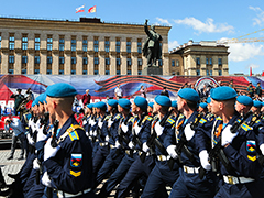В Воронеже прошел парад Победы