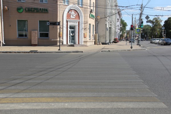 Проклятие над городом: многомиллионные расходы оставили центр Воронежа без свежей разметки