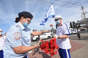 Через Воронеж прошёл автопробег на патриотичных &laquo;Тойотах&raquo;