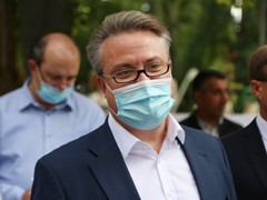 Мэр Вадим Кстенин: дворы, где жители не проявляют активности по их благоустройству, в будущем мы планируем ремонтировать в инициативном порядке