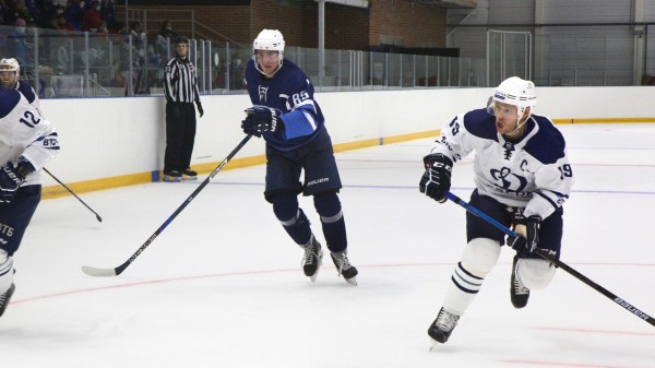 В Нововоронеже прошёл товарищеский матч Высшей хоккейной лиги