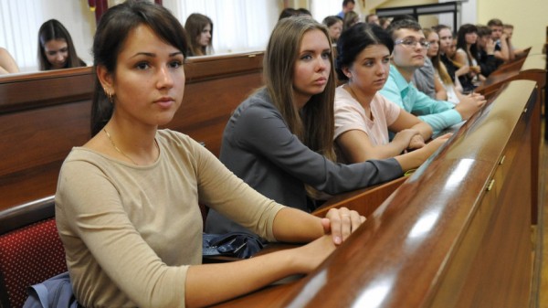 Студенты с хроническими заболеваниями смогут перейти на индивидуальное обучение