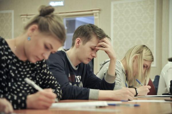 &laquo;Закупаем маски, меняем расписание&raquo;. Как воронежские вузы готовятся к учебному году