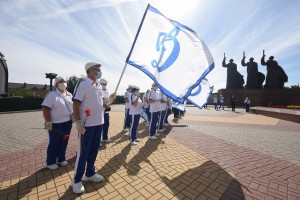 Через Воронеж прошёл автопробег на патриотичных &laquo;Тойотах&raquo;