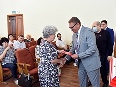 В Ленинском районе чествовали активистов общественного самоуправления