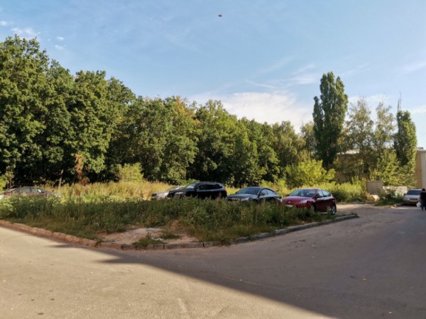 Четыре хода, земля готова. На Тимирязева собираются построить дом, хотя местные жители надеялись на поликлинику