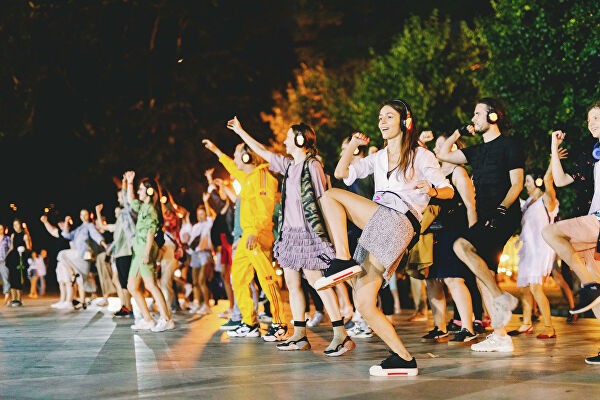 Нетребко, Исакова, Кукушкин, Костолевский. Кто ждет зрителей в театрах