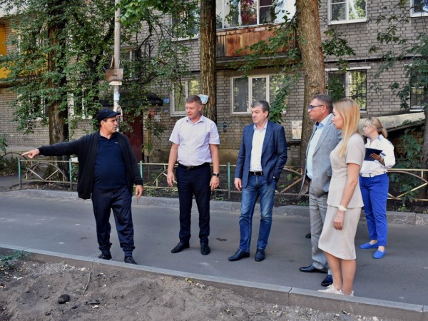 В Ленинском районе подрядчик шикарно сделал ремонт дворов