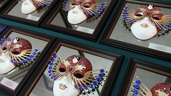 Фестиваль "Золотая маска" открывает программу региональных проектов