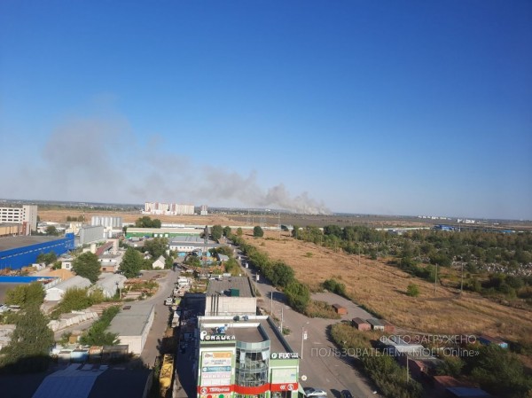 Сухая трава загорелась под Воронежем
