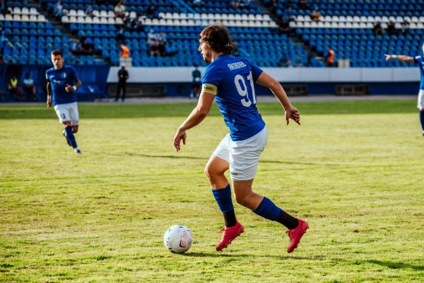 Гендиректор &laquo;Факела&raquo; извинился перед болельщиками за плохое состояние стадиона
