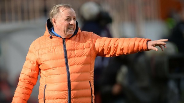 Тренер "Енисея": игроков, тест которых показал COVID, выгнали из больницы