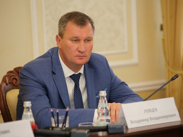 Глава Воронежа Вадим Кстенин провел встречу в рамках проектно-изыскательских работ по благоустройству проспекта Революции