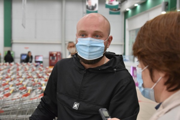 &laquo;Люди свыклись&raquo;. На воронежских торговых объектах начались масочные рейды