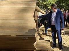 Мэр Вадим Кстенин сегодня в парке &laquo;Орленок&raquo; оценил новый городской мост