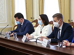 Мэр Вадим Кстенин провел совещание, посвященное реконструкции парка &laquo;Дельфин&raquo;