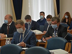 Глава города Вадим Кстенин принял участие в заседании Воронежской городской Думы пятого созыва