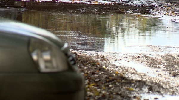 Воронежский двор залило подсолнечным маслом после большого пожара 